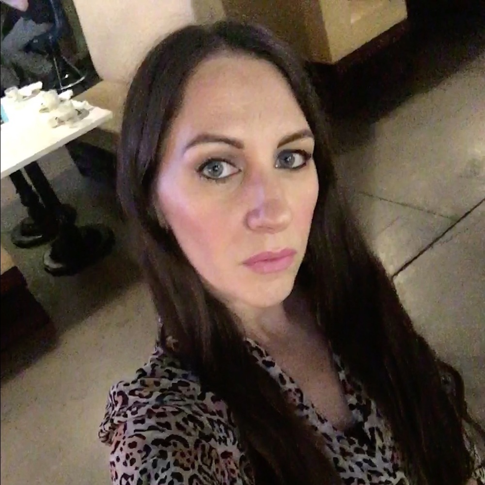 Meet your Posher, Vanessa